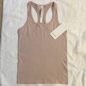 Lululemon Swiftly Tech Racerback 2.0.